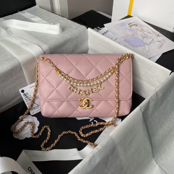 Chanel AS5011 Flap bag Shiny Lambskin Imitation Pearls & Gold-Tone Metal Pink