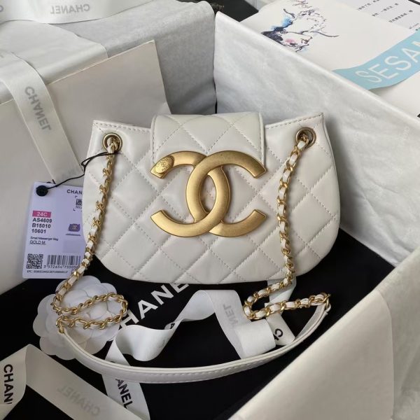 Chanel 24C Vintage Logo Small Quilted Lambskin Shoulder Bag AS4609 White