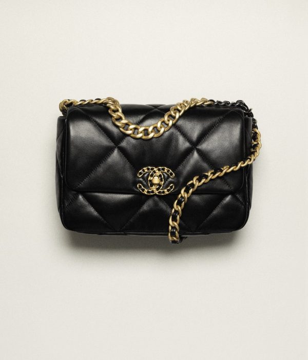 CHANEL 19 HANDBAG