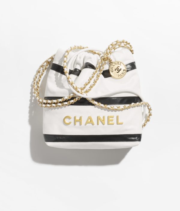 CHANEL 22 MINI HANDBAG