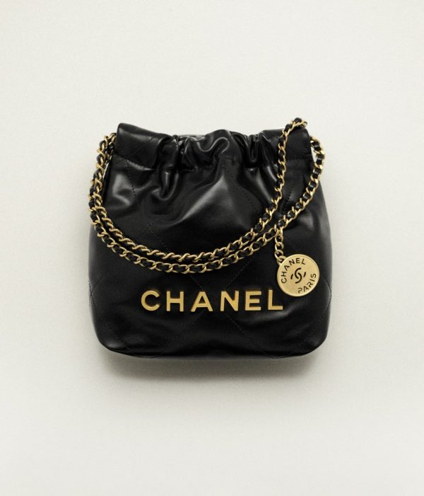 CHANEL 22 MINI HANDBAG