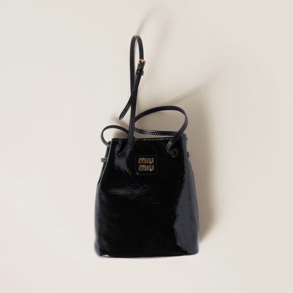 Naplak patent leather pouch