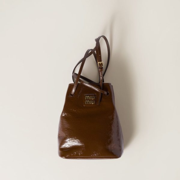 Naplak patent leather pouch