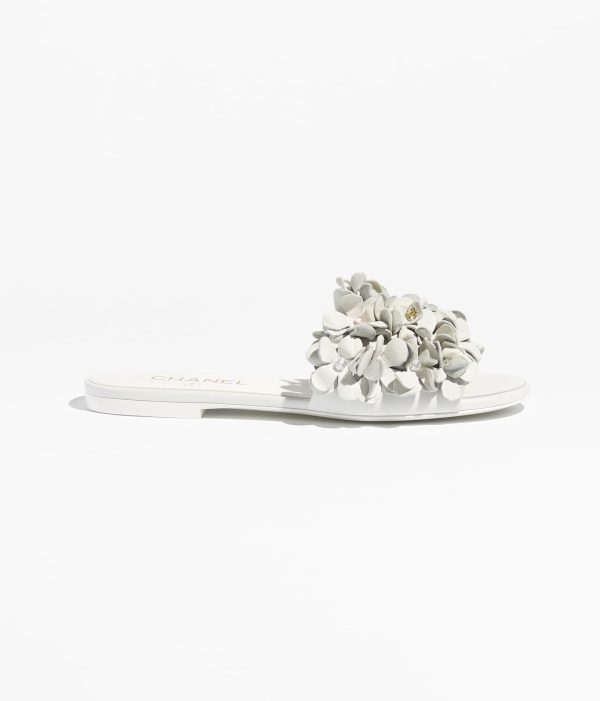 Spring-Summer 2025 Pre-collection Mules