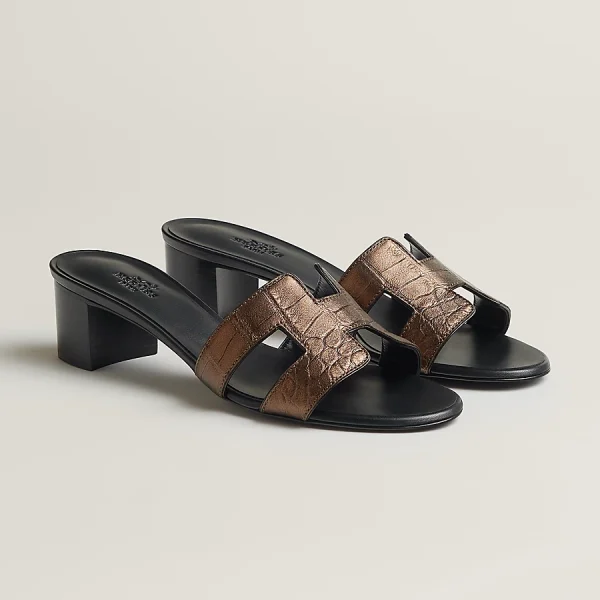 Oasis sandal