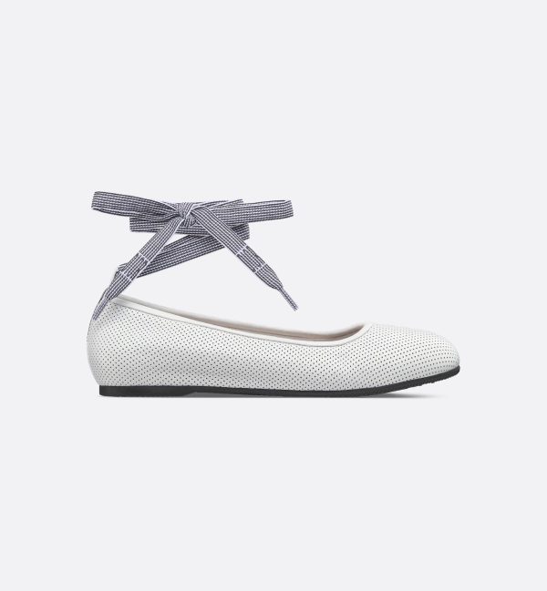 D-Journey Lace-Up Ballet Flat
