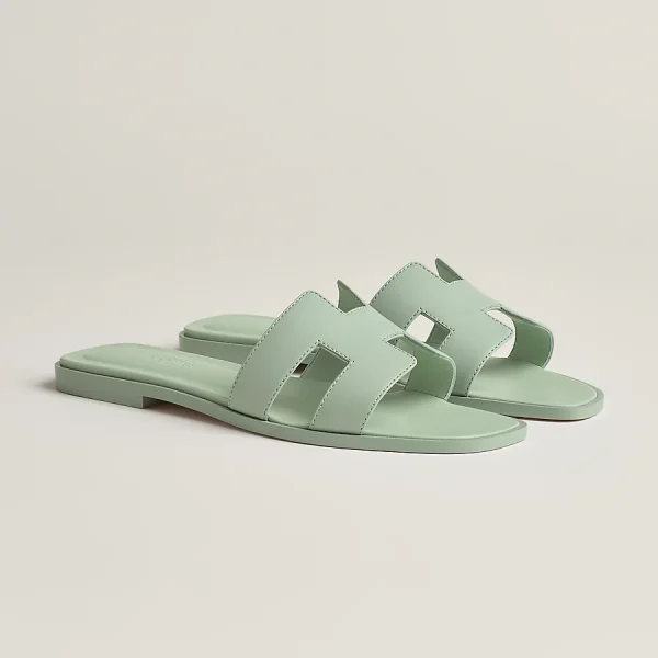 Oran sandal