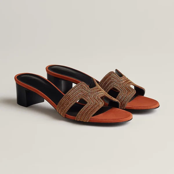 Oasis sandal