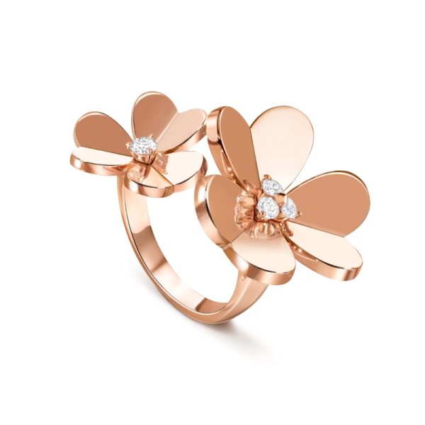 Frivole Between the Finger ring