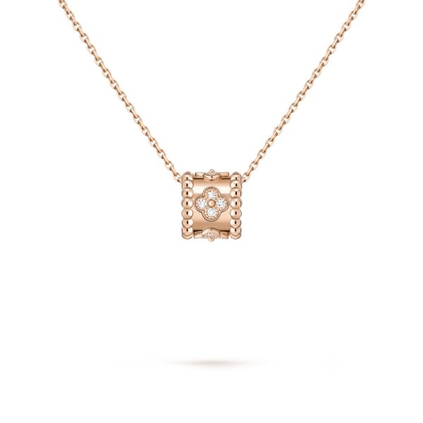 Perlée clovers pendant