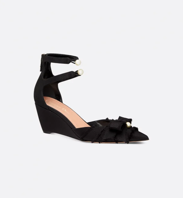 Adiorable Wedge Pump