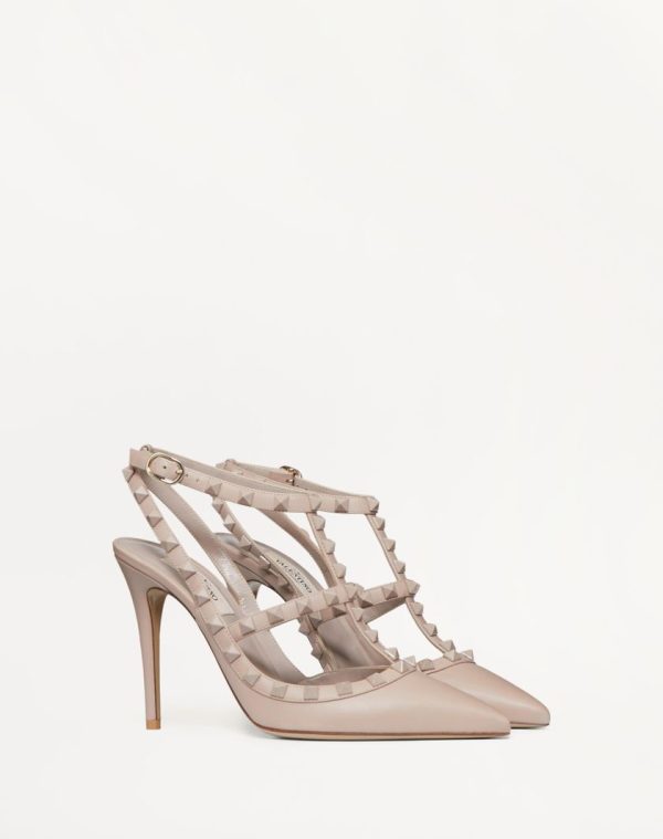ROCKSTUD ANKLE STRAP PUMP WITH TONAL STUDS 100 MM