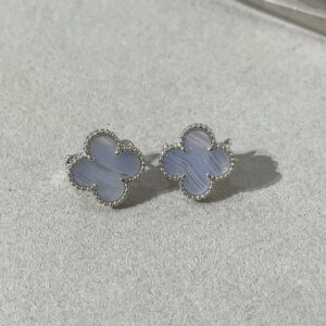 [Lucky Star]CLOVER CHALCEDONY SILVER STUD EARRINGS